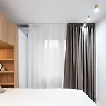 Prestige 2bdr With View In Romana Apartman