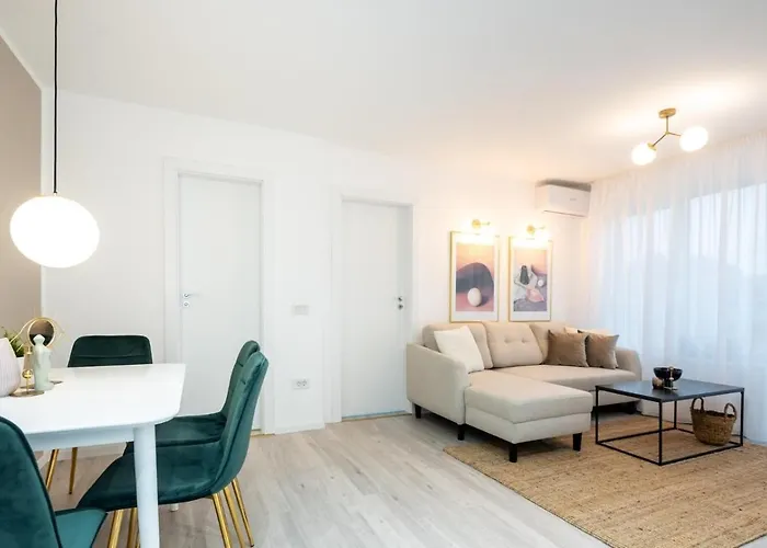 Appartement Prestige 2bdr With View In Romana