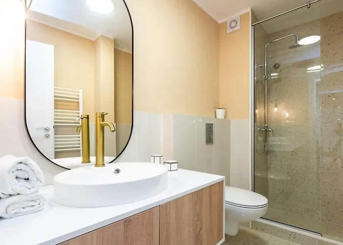 Prestige 2bdr With View In Romana *