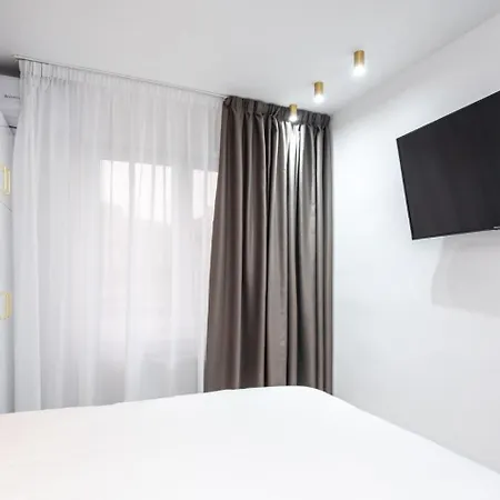 Prestige 2bdr With View In Romana *